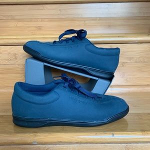 Easy Spirit AP1 Women’s Size 9.5